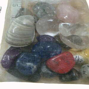 Mixed Polished Gemstones & Fossils Crafting Set In Sheer Drawstring Bag